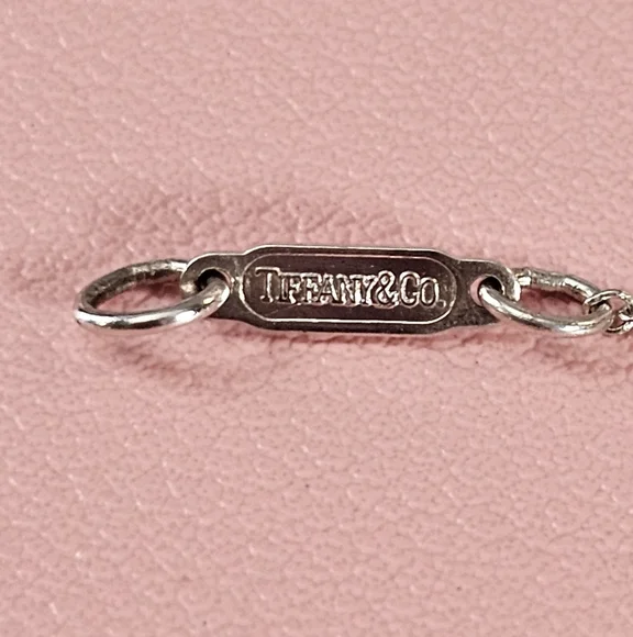 🎀Tiffany & Co. Ribbon Bow Sterling Silver 925 Vintage Pendant Necklace💝 - Picture 5 of 16
